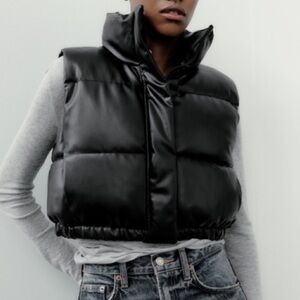 Zara Faux Leather Black Cropped Puffer Vest size small bloggers favorite